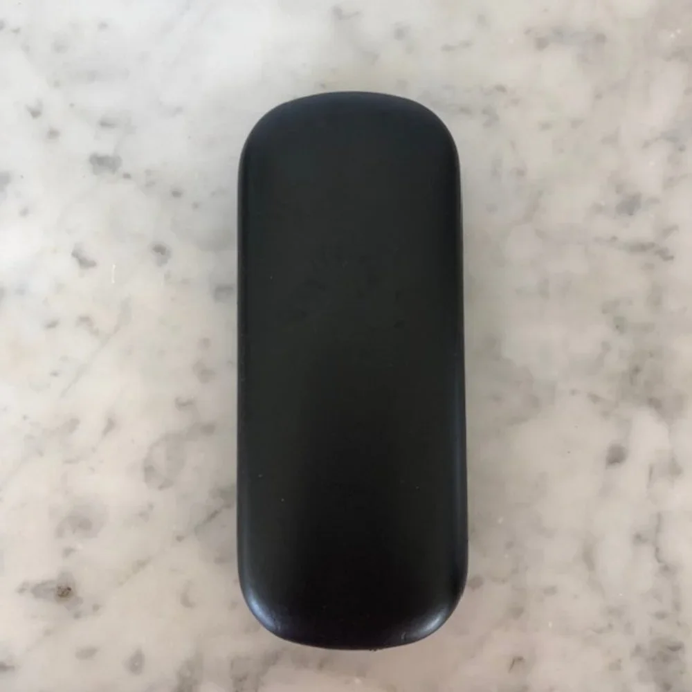 RALPH LAUREN Black Hard Clamshell Glass Case